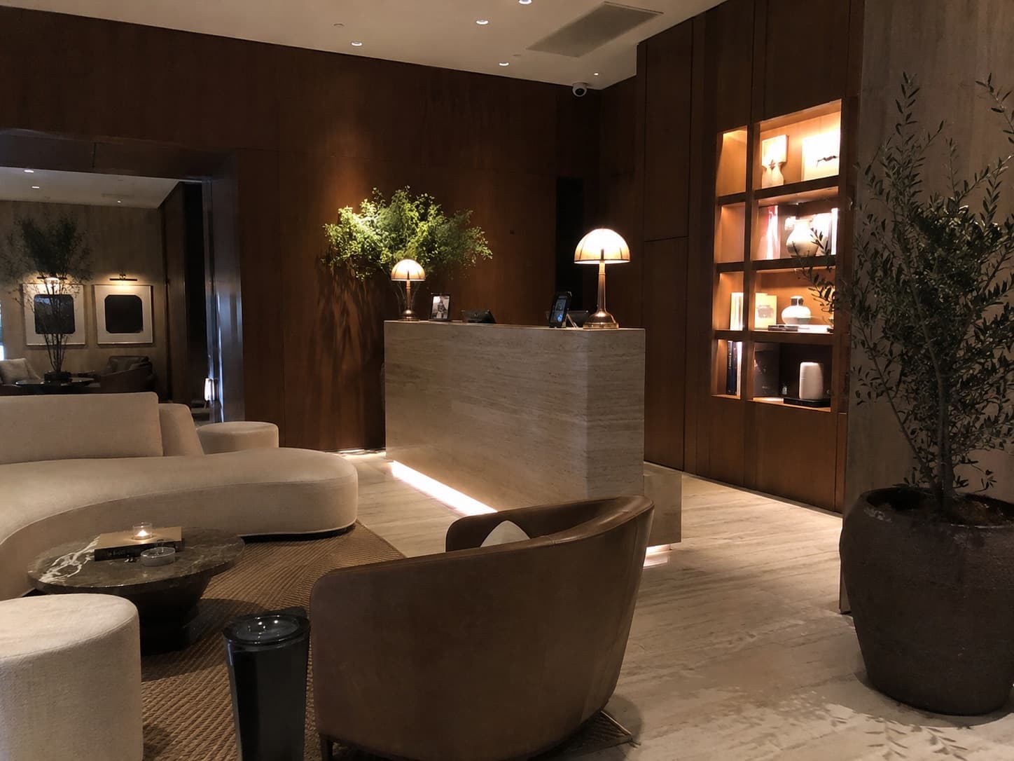 Agencement intérieur réalisé par Consultants du Sud — Menuiserie
