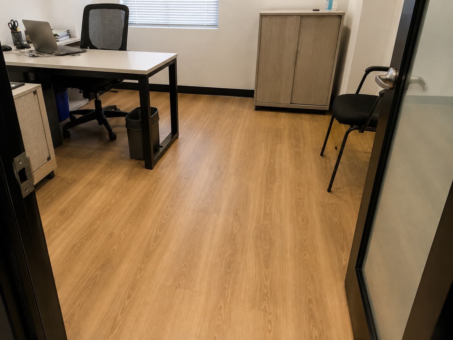 Agencement intérieur réalisé par Consultants du Sud — Agencement et parquet - Gard
