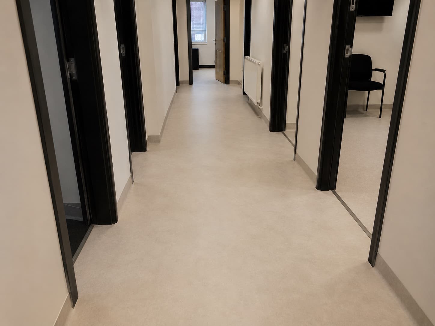 Agencement intérieur réalisé par Consultants du Sud — Agencement et parquet - Gard